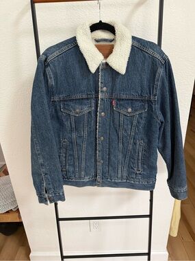 Levi’s Sherpa Trucker Jacket
